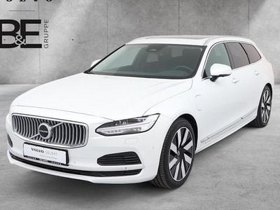 Begagnad Volvo V90 Plus 350 HK (257 kW) 2025 Vit Kombi