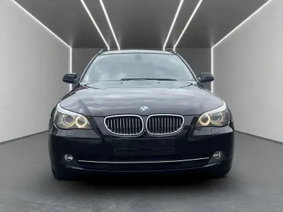 Gebraucht BMW 530 Advantage 235 PS (172 kW) 2010 Schwarz Kombi