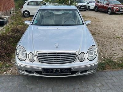 Second-hand Mercedes E200 163 CP (119 kW) 2003 Argintiu Berlinǎ