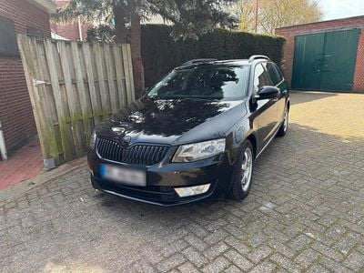 Gebraucht Skoda Octavia 105 PS (77 kW) 2014 Schwarz Kleinwagen
