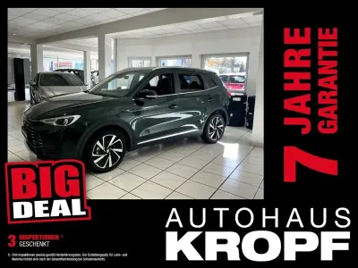 Neu MG ZS Luxury 197 PS (144 kW) 2026 Emerald green SUV