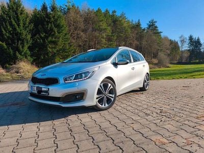 Gebraucht Kia Ceed Sportswagon Platinum Edition 136 PS (100 kW) 2015 Silber Kombi
