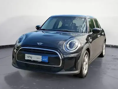 Gebraucht Mini Cooper Essential 136 PS (100 kW) 2022 Schwarz Kleinwagen