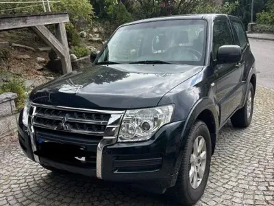 Gebraucht Mitsubishi Pajero 190 PS (139 kW) 2018 Grün SUV