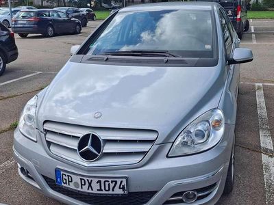 Mercedes B180