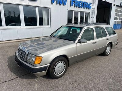 Gebraucht Mercedes E300 188 PS (138 kW) 1991 Gold Kombi