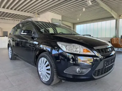 Brugt Ford Focus 101 HK (74 kW) 2010 Sort Sedan