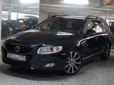 Gebraucht Volvo V70 Momentum 181 PS (133 kW) 2015 Schwarz Kombi