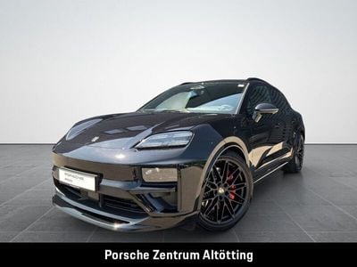 Gebraucht Porsche Macan Turbo 469 kW (639 PS) 2024 Tiefschwarzmetallic SUV