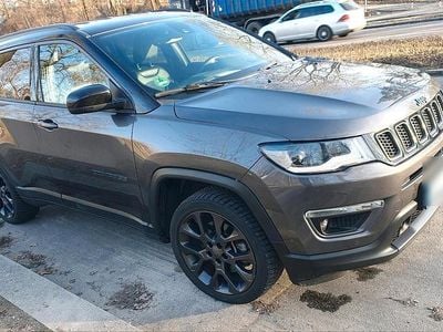 Gebraucht Jeep Compass 179 PS (131 kW) 2021 Grau SUV