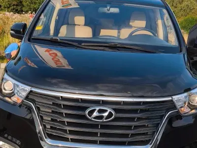 Gebraucht Hyundai H-1 170 PS (125 kW) 2019 Schwarz Van / Kleinbus