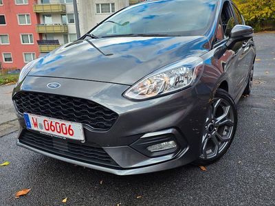 Grau Gebraucht 2018 Ford Fiesta ST-Line Kleinwagen | 8.599 € (Guter Preis)