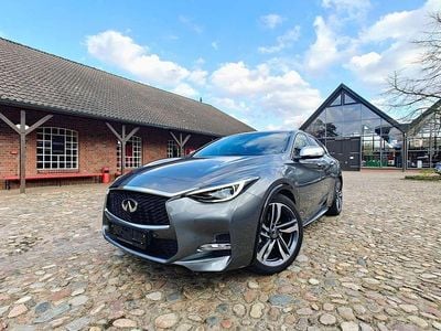 Gebraucht Infiniti Q30 211 PS (155 kW) 2017 Grau SUV