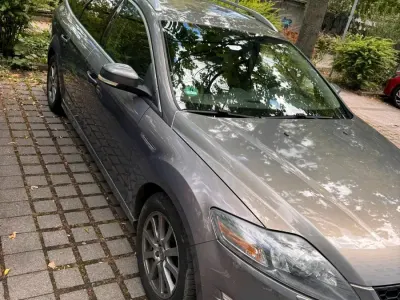 Gebraucht Ford Mondeo 140 PS (102 kW) 2012 Braun Kombi
