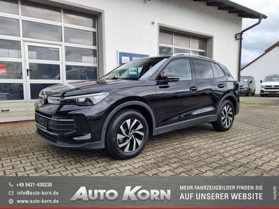 Neu VW Tiguan 131 PS (96 kW) 2025 Deep black perleffect SUV