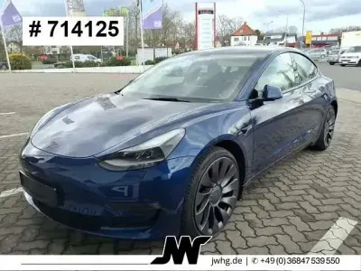 Używany Tesla Model 3 Performance 461 kW (627 KM) 2022 Niebieski Sedan/Limuzyna