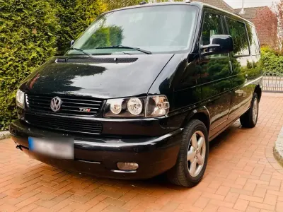 Gebraucht VW T4 151 PS (111 kW) 2001 Schwarz Van