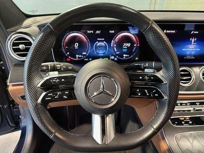 Gebraucht Mercedes E300 AMG line 306 PS (225 kW) 2022