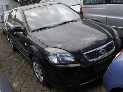 Gebraucht Kia Rio Vision 97 PS (71 kW) 2011 Midnightblack Kleinwagen