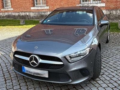 Gebraucht Mercedes A180 Style 136 PS (100 kW) 2019 Grau Limousine