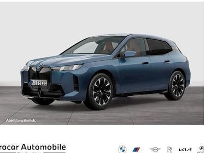 Usata BMW iX M Sport 300 kW (408 CV) 2025 Blu SUV