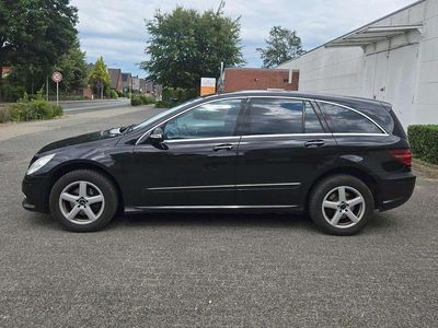 Mercedes R300