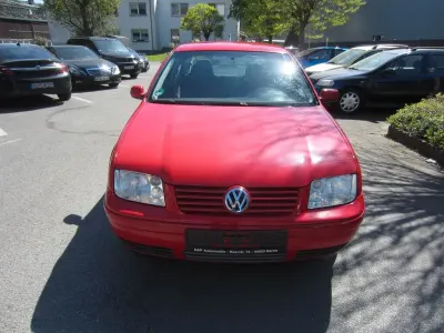 Brugt VW Bora Trendline 105 HK (77 kW) 2003 Rød Sedan