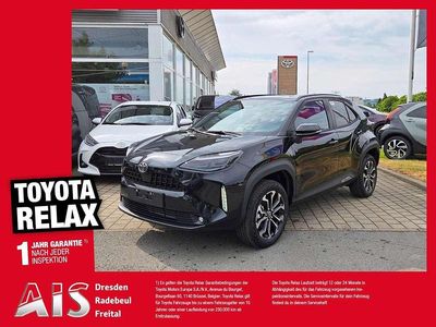 Neu Toyota Yaris 131 PS (96 kW) 2025 Mysticschwarz Limousine