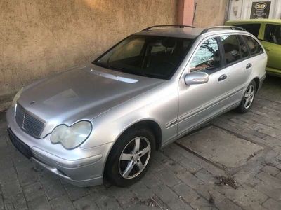 Mercedes C200