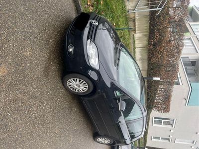 Gebraucht VW Golf Plus Cross Team 122 PS (89 kW) 2011 Schwarz Van / Kleinbus