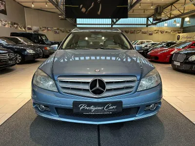Gebraucht Mercedes C220 Avantgarde 170 PS (125 kW) 2009 Blau Limousine