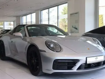 Gebraucht Porsche 911 Carrera 4 GTS Targa 480 PS (353 kW) 2024 Silber Cabrio