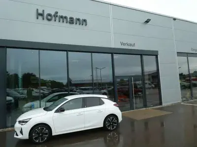 Gebraucht Opel Corsa-e Ultimate 100 kW (136 PS) 2021 Weiß Kleinwagen