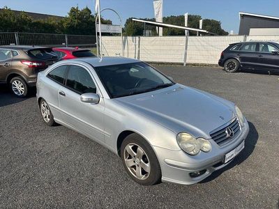 Gebraucht Mercedes C180 143 PS (105 kW) 2004 Silber Coupé