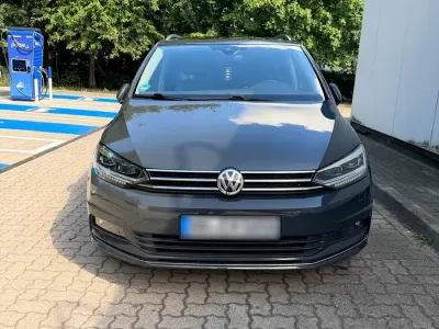 Gebraucht VW Touran 116 PS (85 kW) 2019 Grau Van / Kleinbus