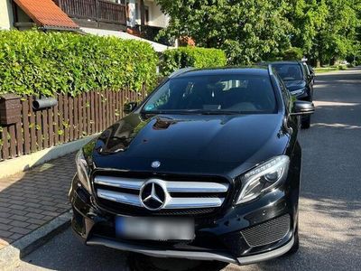 Mercedes GLA200