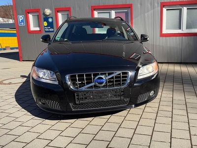 Gebraucht Volvo V70 163 PS (119 kW) 2010 Schwarz Kombi