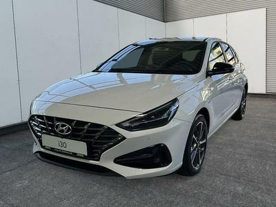Gebraucht Hyundai i30 Advantage 160 PS (117 kW) 2024 Serenity white/weiß Limousine