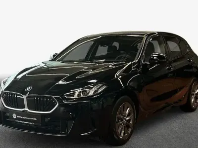 Neu BMW 116 122 PS (89 kW) 2026 Schwarz Kleinwagen