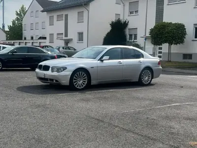 Gebraucht BMW 730 218 PS (160 kW) 2004 Silber Limousine