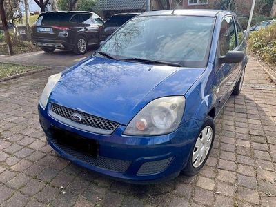 Gebraucht Ford Fiesta 60 PS (44 kW) 2008 Blau Kleinwagen