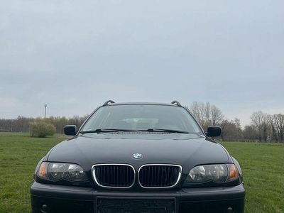 Second-hand BMW 318 143 CP (105 kW) 2005 Negru Break