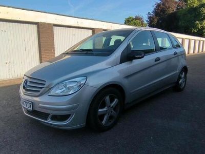 Mercedes B180
