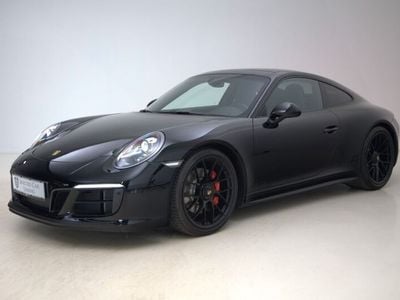 Porsche 911 Carrera 4 GTS