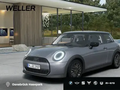 Begagnad Mini Cooper Classic 156 HK (114 kW) 2024 Silver Halvkombi