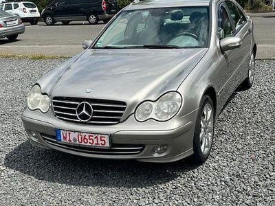 Mercedes C200
