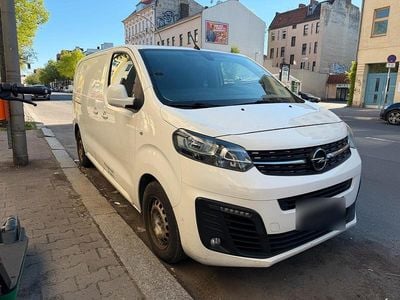 Second-hand Opel Vivaro 150 CP (110 kW) 2019 Alb Monovolum