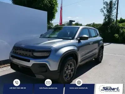 Neu Jeep Avenger 101 PS (74 kW) 2026 Grau SUV