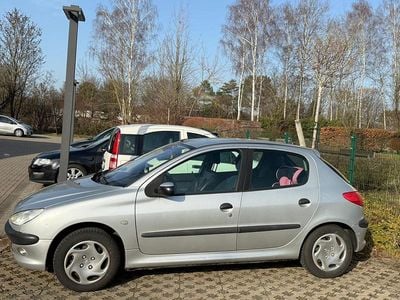 Gebraucht Peugeot 206 60 PS (44 kW) 2003 Grau Kleinwagen
