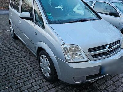Silber Gebraucht 2005 Opel Meriva Van / Kleinbus | 999 € (Guter Preis)